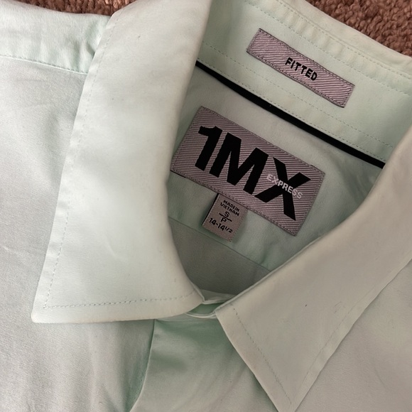 🐾Express button down Shirt - Picture 4 of 5